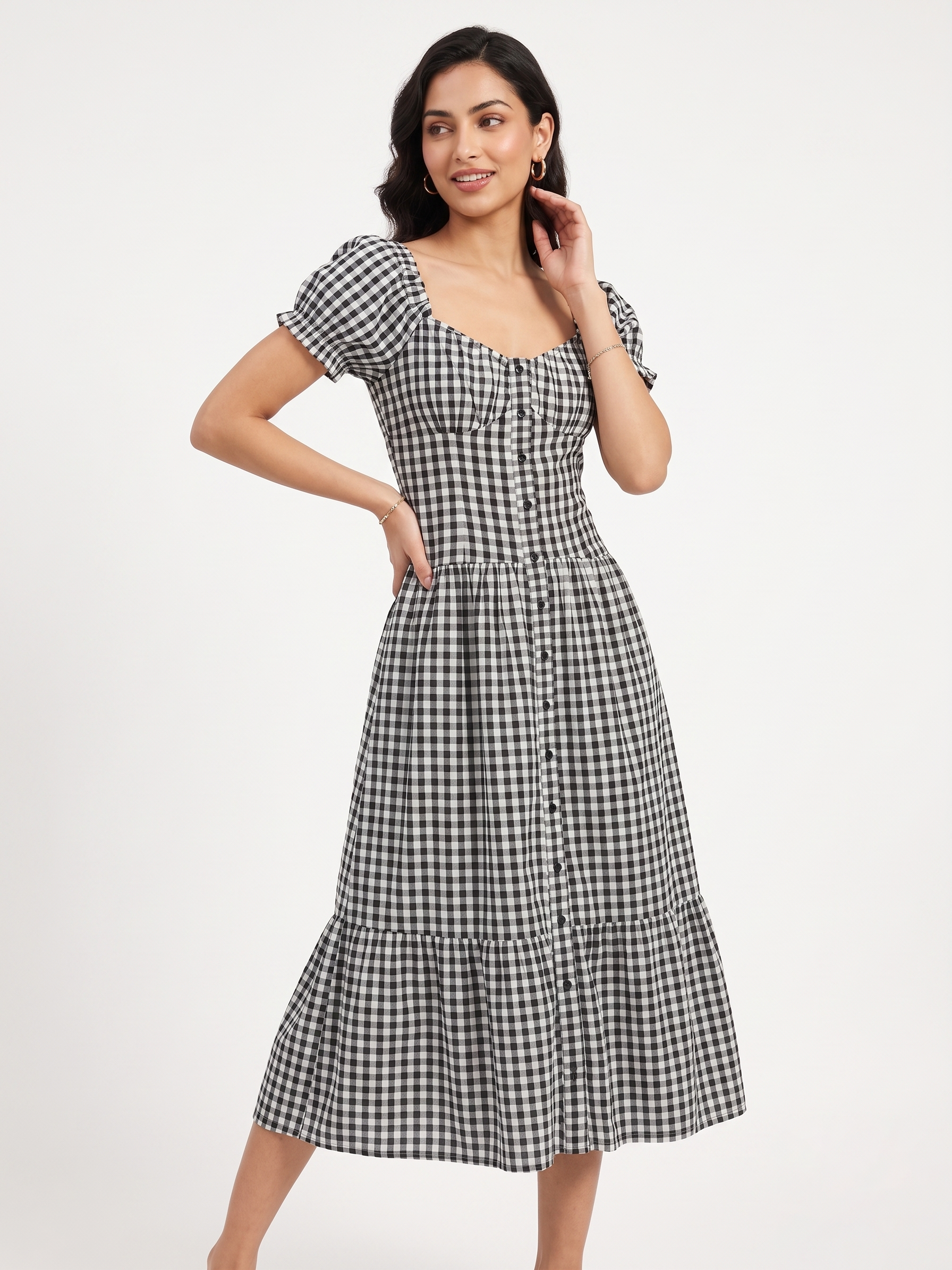 WOMEN'S WEAR